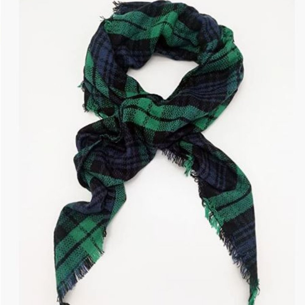 Wander Agio Women's Plaid Triangle Scarf Dark Green